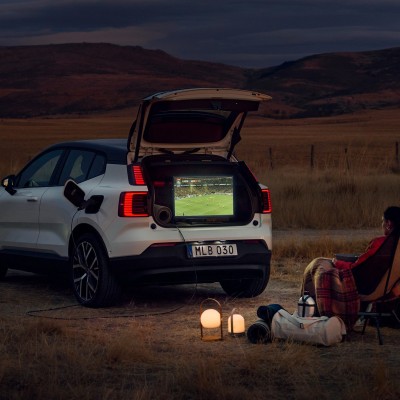 Το Volvo EX30 μετατρέπεται σε κινητό power bank – Δες πόσο εύκολα γίνεται