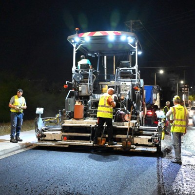 Αλλάζουν την άσφαλτο σε 8 μεγάλους δρόμους της Αττική – Δείτε πού