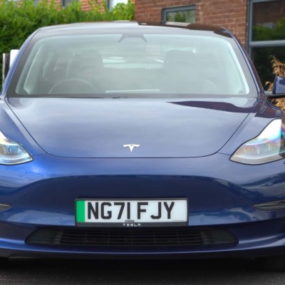 Οδηγός Tesla Model 3 έκανε 402.000 km σε πέντε χρόνια - Πόση μπαταρία έχασε το αυτοκίνητο;