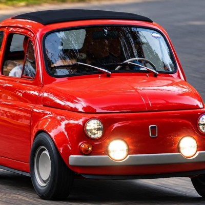 Αυτό το FIAT 500 αξίζει το βάρος του σε χρυσάφι – Πωλείται πολύ πιο ακριβά από μια BMW M2