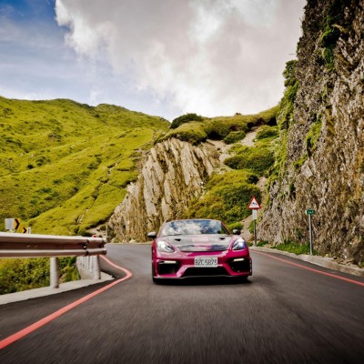 Η Porsche πήγε στους δρόμους της φωτιάς – Σε ένα μαγικό μέρος