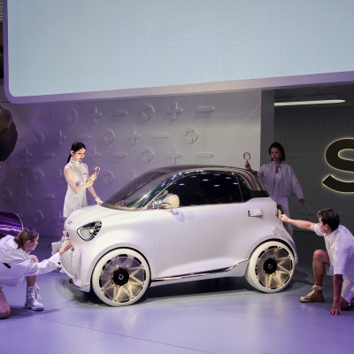 Το νέο smart #2 αντέχει βάρος 4 τόνων στην οροφή του – Δείτε τι ξεχωριστό έχει