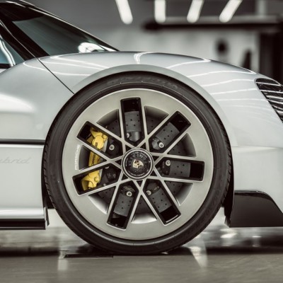 H Porsche ετοιμάζει το αυτοκίνητο όνειρο – Για να μείνει στην ιστορία