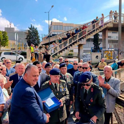 Αυτή είναι η νέα γέφυρα 15 μέτρων στον Κηφισό – Την τοποθέτησε το Τάγμα Μηχανικού