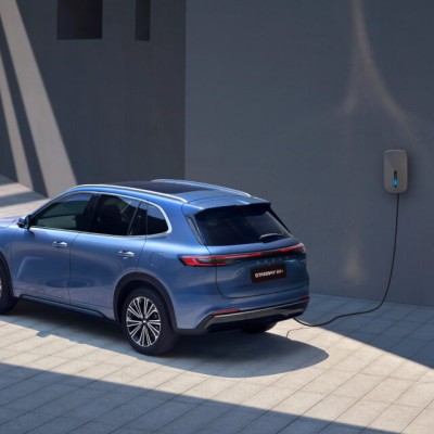 Geely Starray EM-i: Πόση τεχνολογία χωράει σε ένα SUV;