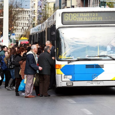 Πόσο ακριβά πληρώνουμε το diesel για τα λεωφορεία;