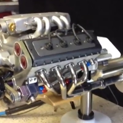 Μοτέρ V8 μόλις 48 κυβικών (video)