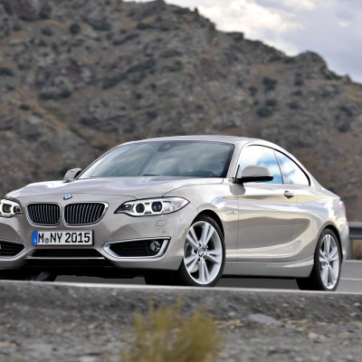 BMW M235i xDrive & 228i το καλοκαίρι