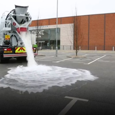 Άσφαλτος που απορροφά το νερό