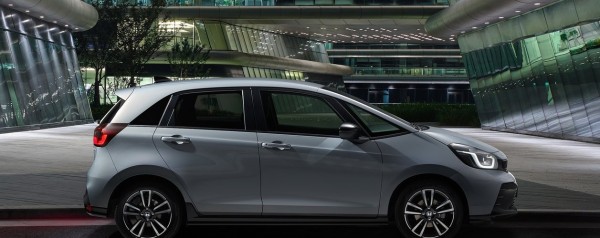 Το supermini μοντέλο που πωλείται ακριβότερα ως μεταχειρισμένο απ’ ότι καινούργιο 