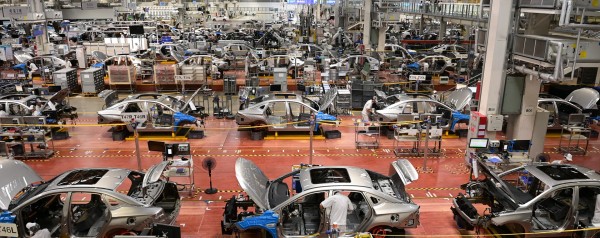 Μόνο δυο εταιρείες φοβούνται οι Κινέζοι – Και θα κάνουν τα πάντα για να τις κερδίσουν 
