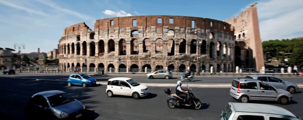 Τέλος τα τέλη κυκλοφορίας στην Ιταλία - Τι ανακοίνωσε η Μελόνι