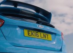 Ford Focus RS vs Bentley Bentayga - drag race