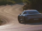 Στρίβουμε στο όριο με την Porsche Taycan Turbo