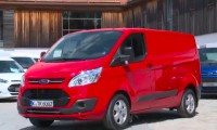Ford2016_Transit_Custom-B-ROLL