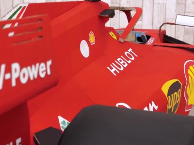 Μία Ferrari F1 από χαρτόνι