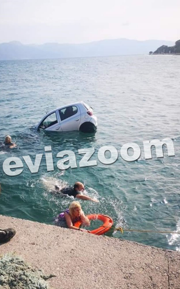 Αυτοκίνητο έπεσε στη θάλασσα… αντί να μπει στο καράβι